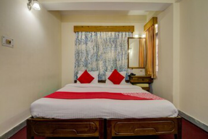 Room 17 of 18