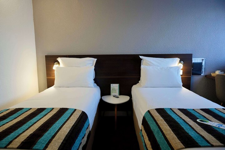 Room 21 of 54
