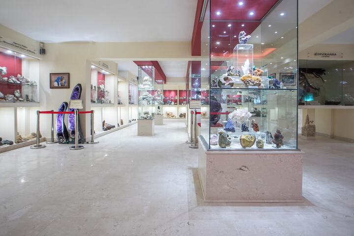 Gift Shop 67 of 151