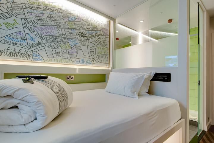 Room 3 of 15