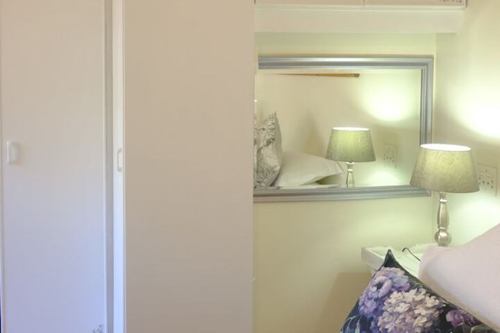 Room 10 of 35