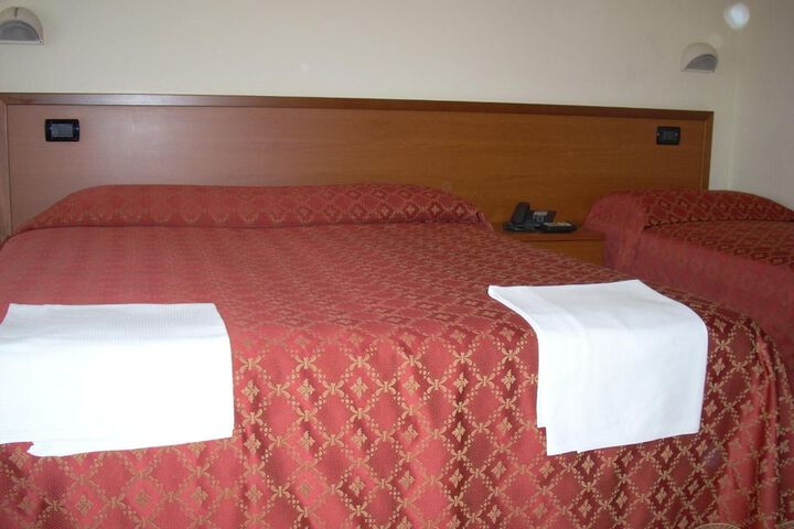 Room 16 of 45