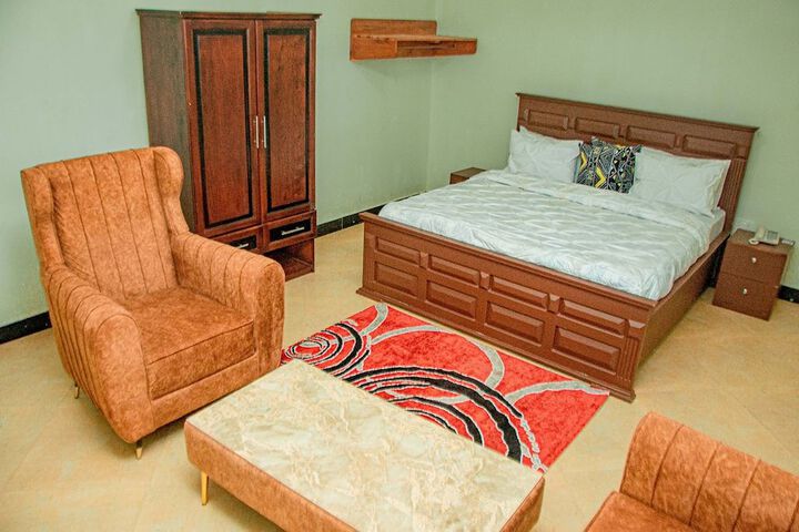 Room 3 of 15