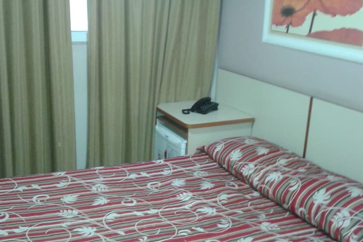 Room 11 of 34