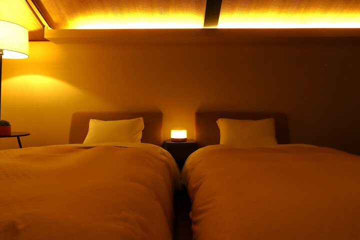 Room 34 of 110