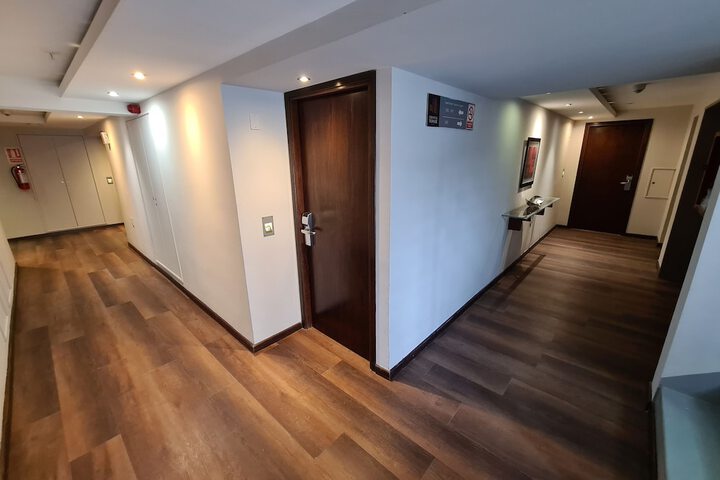 Ballroom/Hall 41 of 46