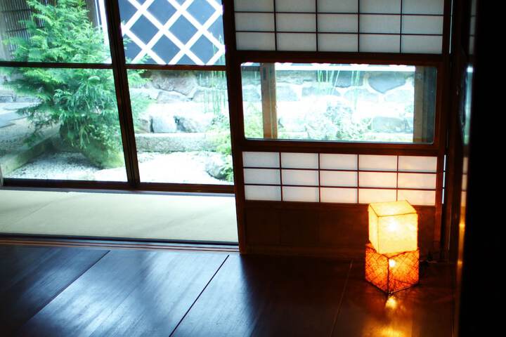 Room 10 of 96