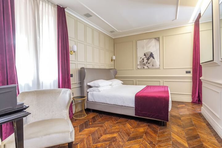 Room 26 of 65