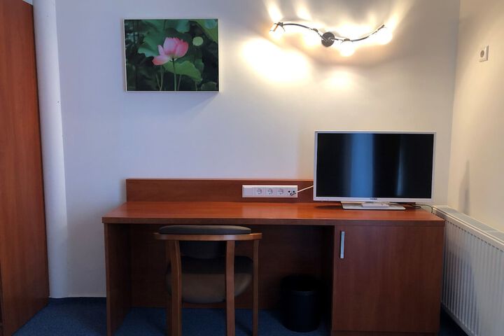 Room 18 of 26