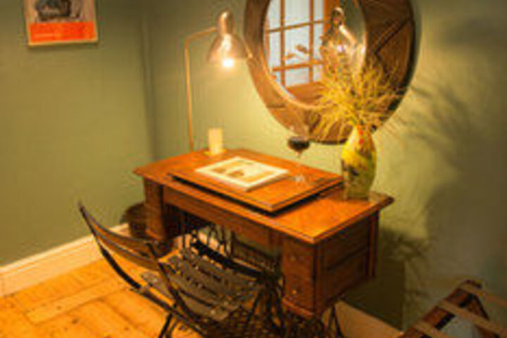 Room 34 of 42