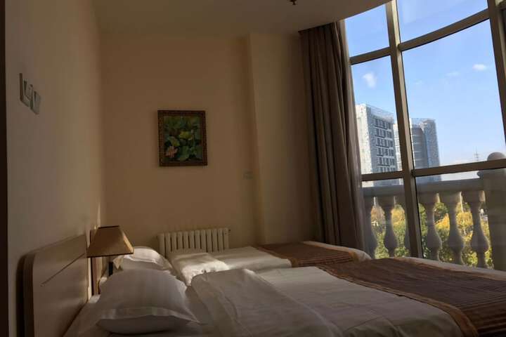 Room 20 of 27