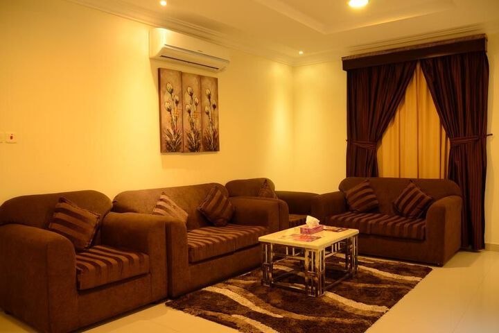 Room 10 of 23