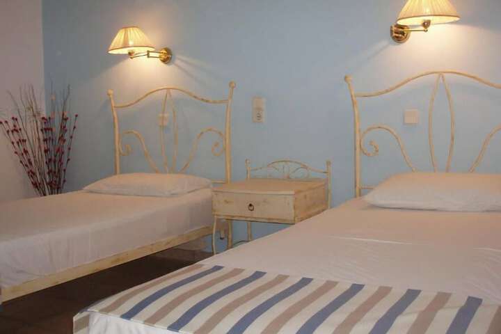 Room 12 of 23