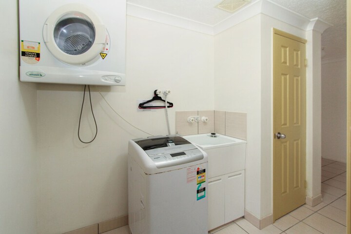 Laundry 10 of 14