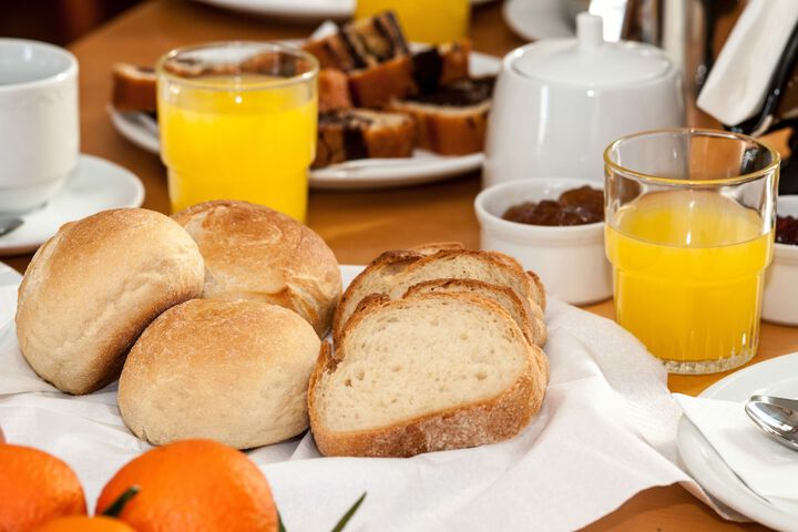 Breakfast/Coffee Service 117 of 152