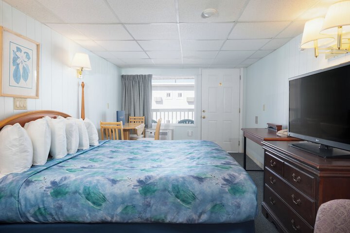 Room 19 of 83