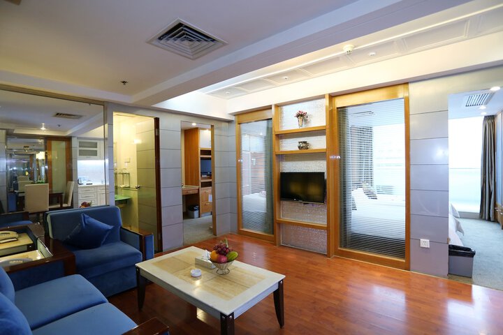 Room 15 of 49