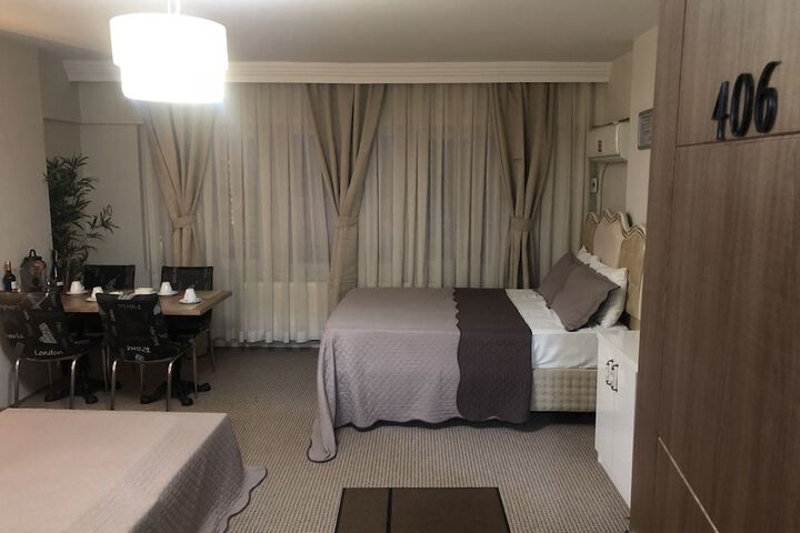 Room 10 of 44