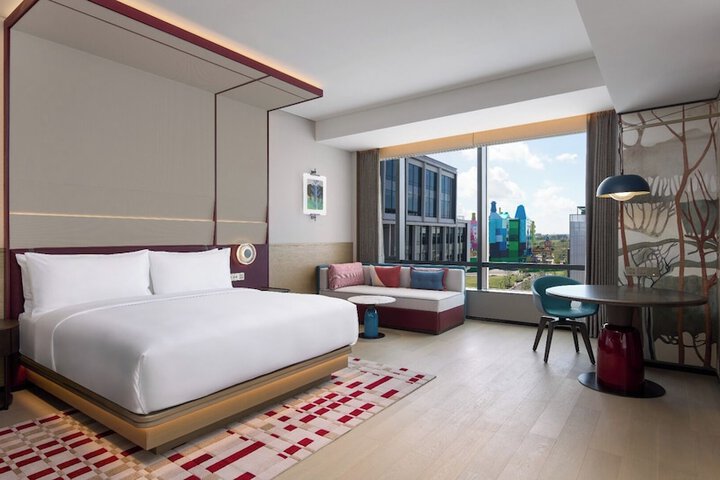 Room 16 of 65