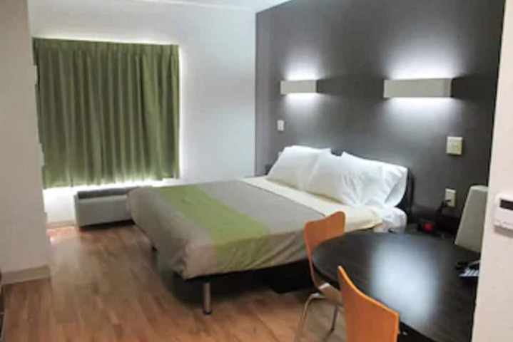 Room 21 of 47