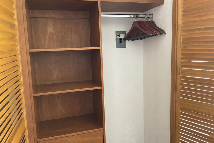 Room 21 of 64