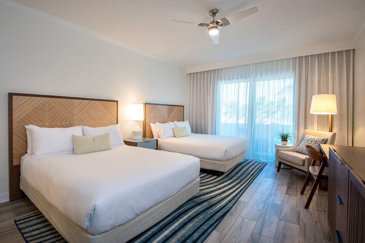 Room 13 of 240