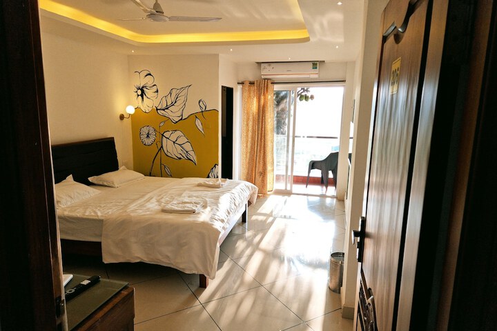 Room 52 of 169