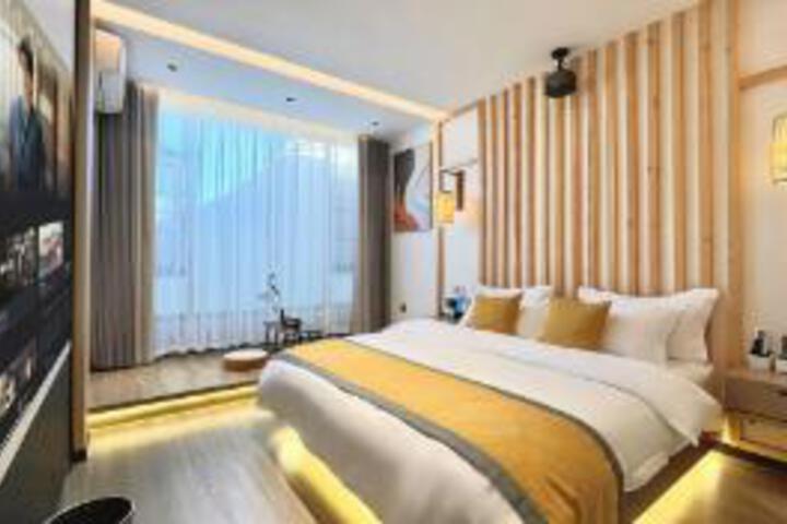 Room 21 of 22