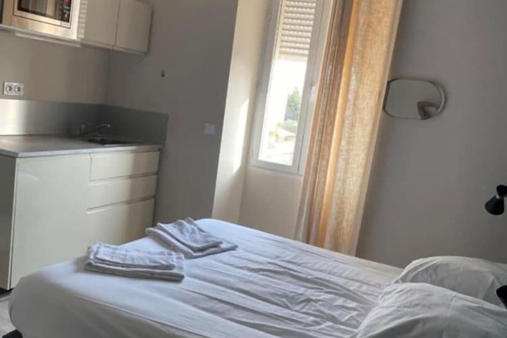 Room 8 of 22