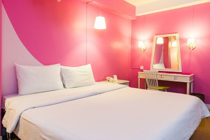 Room 15 of 31
