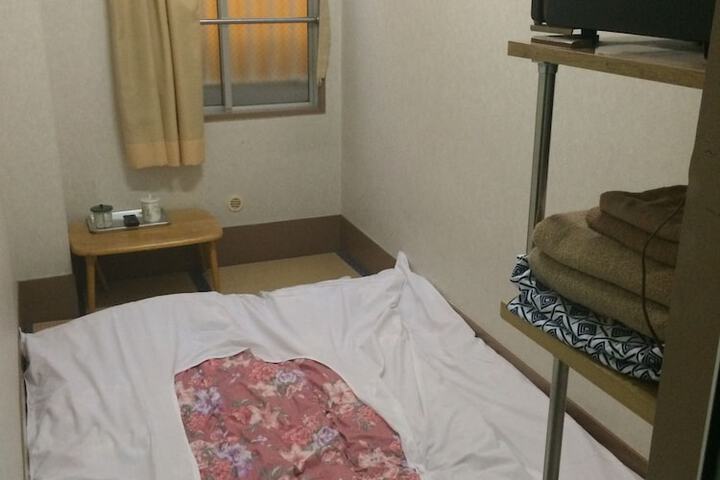 Room 5 of 41