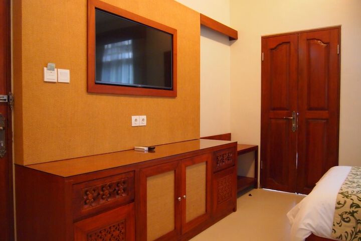 Room 8 of 39