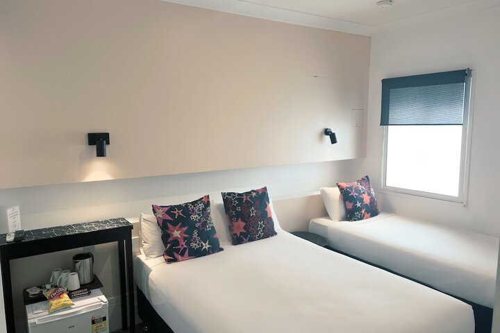 Room 10 of 39