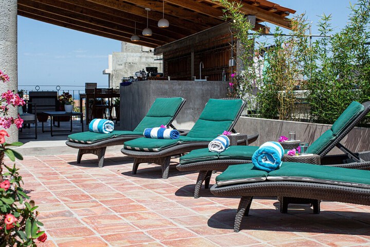 Terrace/Patio 63 of 65