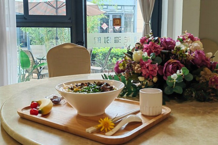 Dining 118 of 131