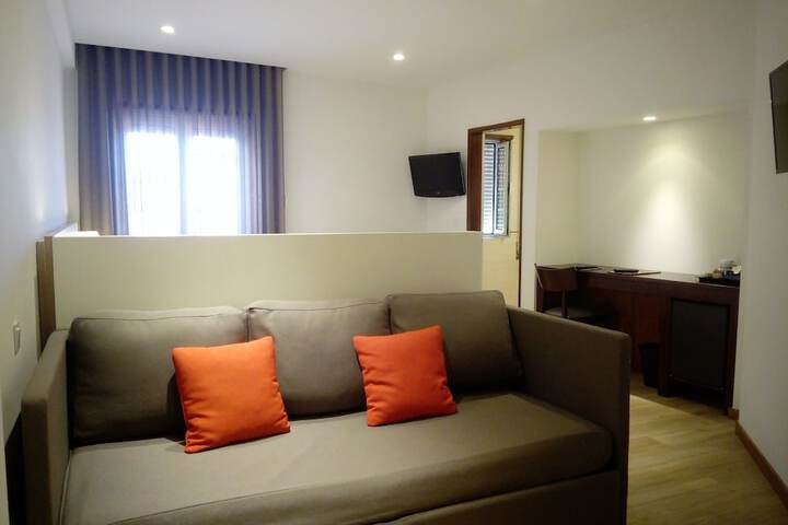Room 15 of 52
