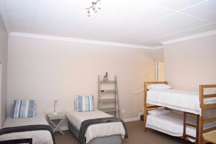 Room 12 of 24