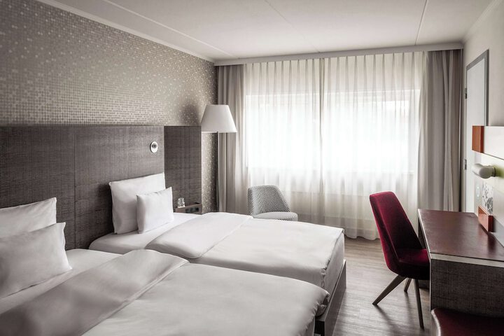 Room 4 of 26