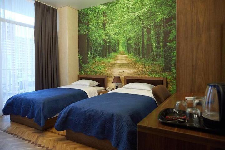 Room 10 of 22