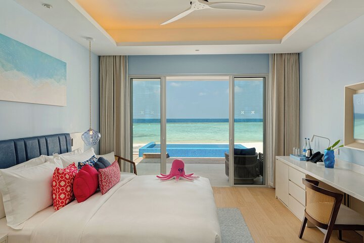 Room 14 of 96