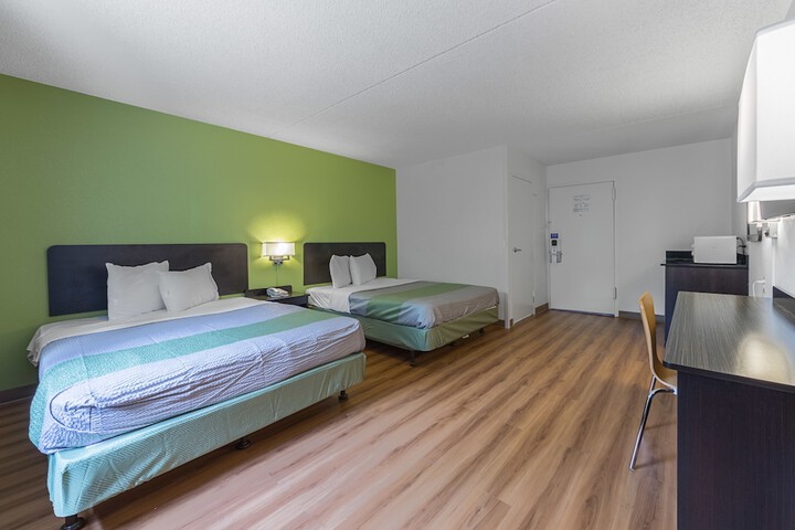 2 Double Beds (9 of 16)