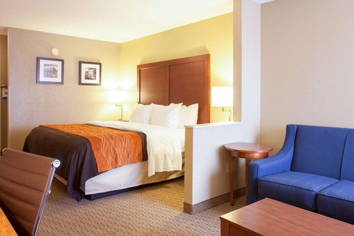 1 King Bed (1 of 21)