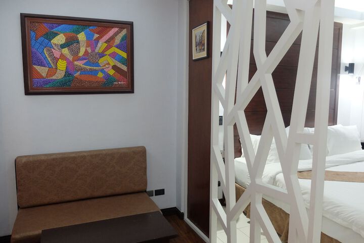 Room 58 of 107
