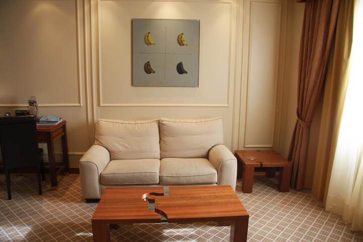 Room 14 of 44