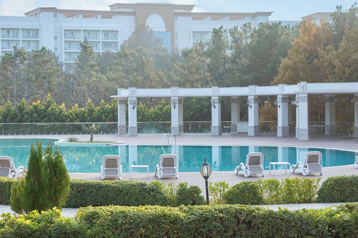 Pool 49 of 140