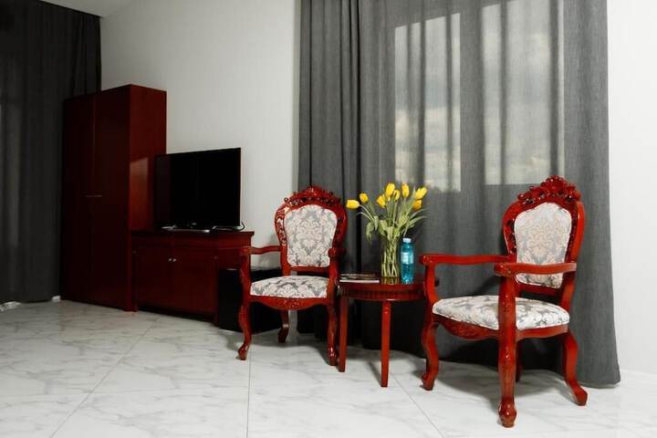 Room 19 of 53