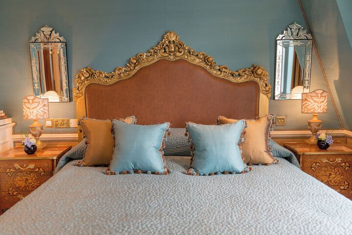 Room 47 of 229