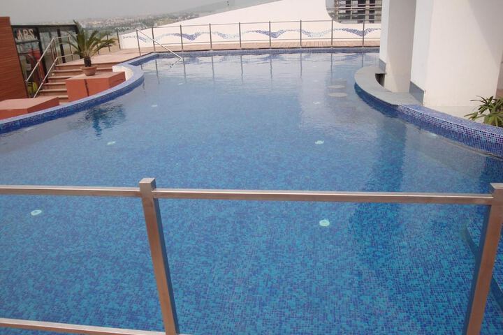 Pool 77 of 121
