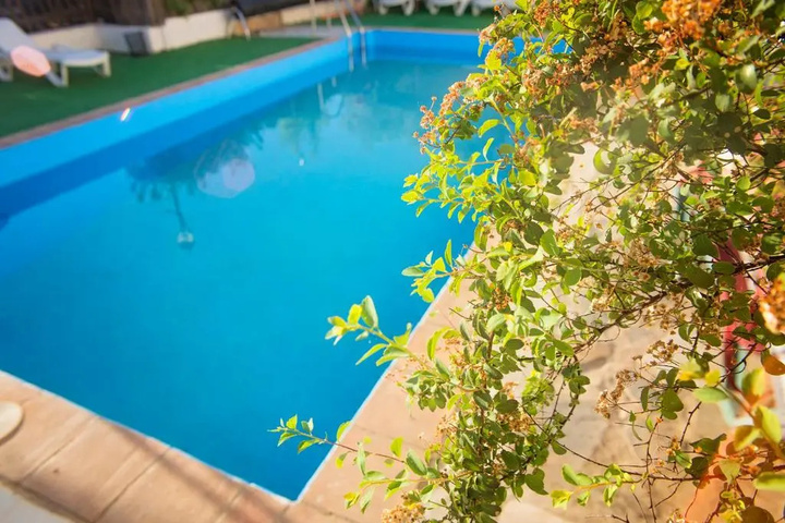 Pool 15 of 16