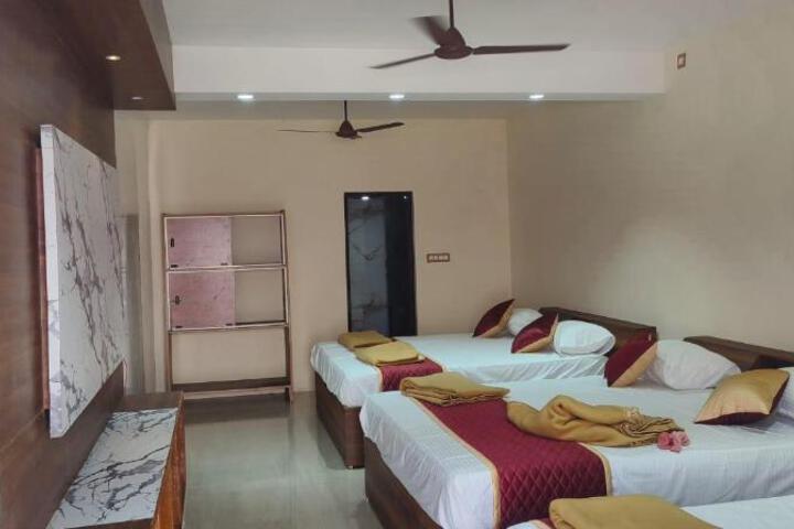 Thirumathi Residency